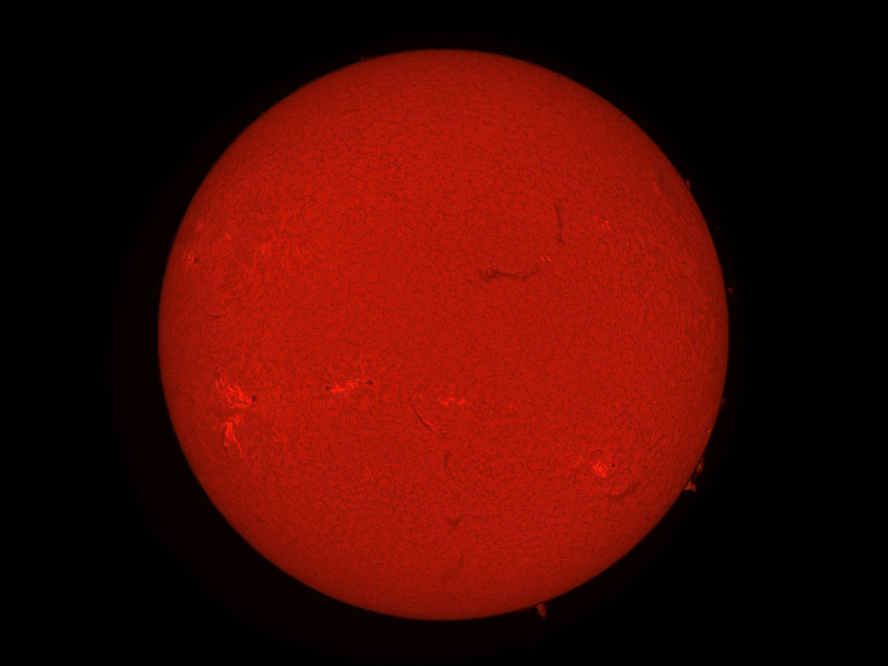 astro-1280×960-p4 sun live image